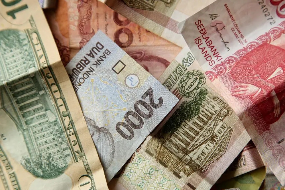 Nilai Tukar Rupiah Turun ke Rp16.733 per Dolar AS, Simak Update Hari Ini Kamis 20 November 2025