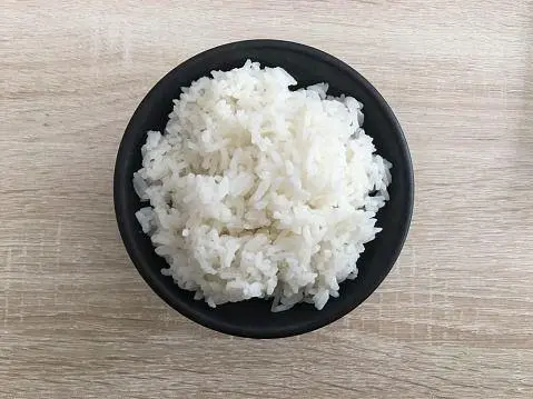Nasi Beku atau Nasi Segar, Mana yang Lebih Sehat dan Aman?