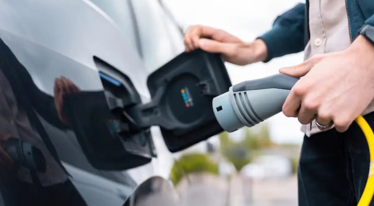 Berapa Lama Cas Mobil Listrik? Ini Penjelasan Lengkap Sesuai Jenis Charger dan Kapasitas Baterai