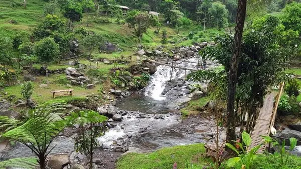Curug Sawer Sukabumi: Keindahan Alam Taman Nasional Gunung Gede Pangrango