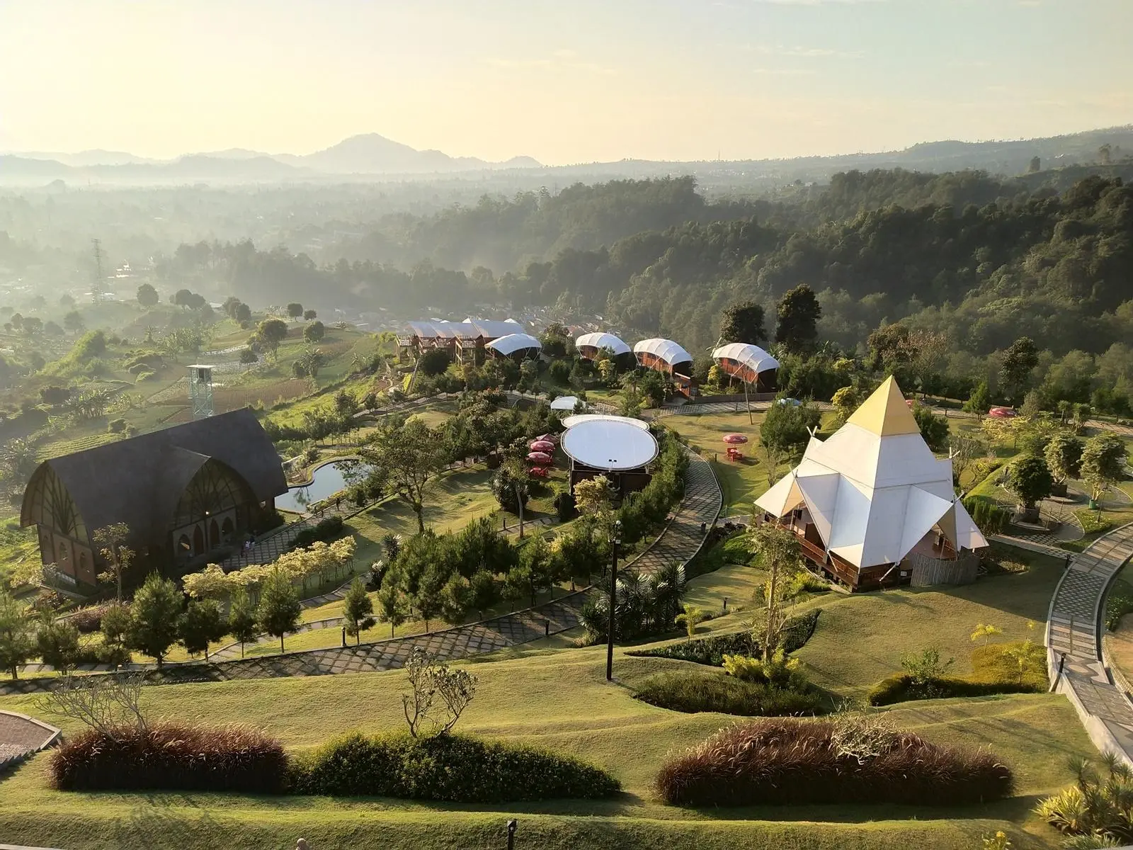 Rekomendasi Wisata Cianjur untuk Keluarga dan Anak Muda dengan Harga Tiket Terjangkau