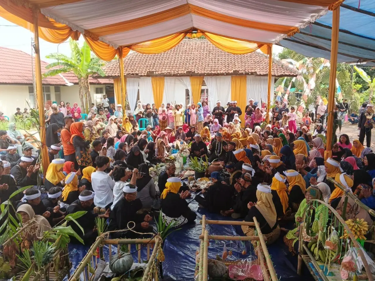 Hajat Lembur Desa Sukatani ti Bihari ka Kiwari