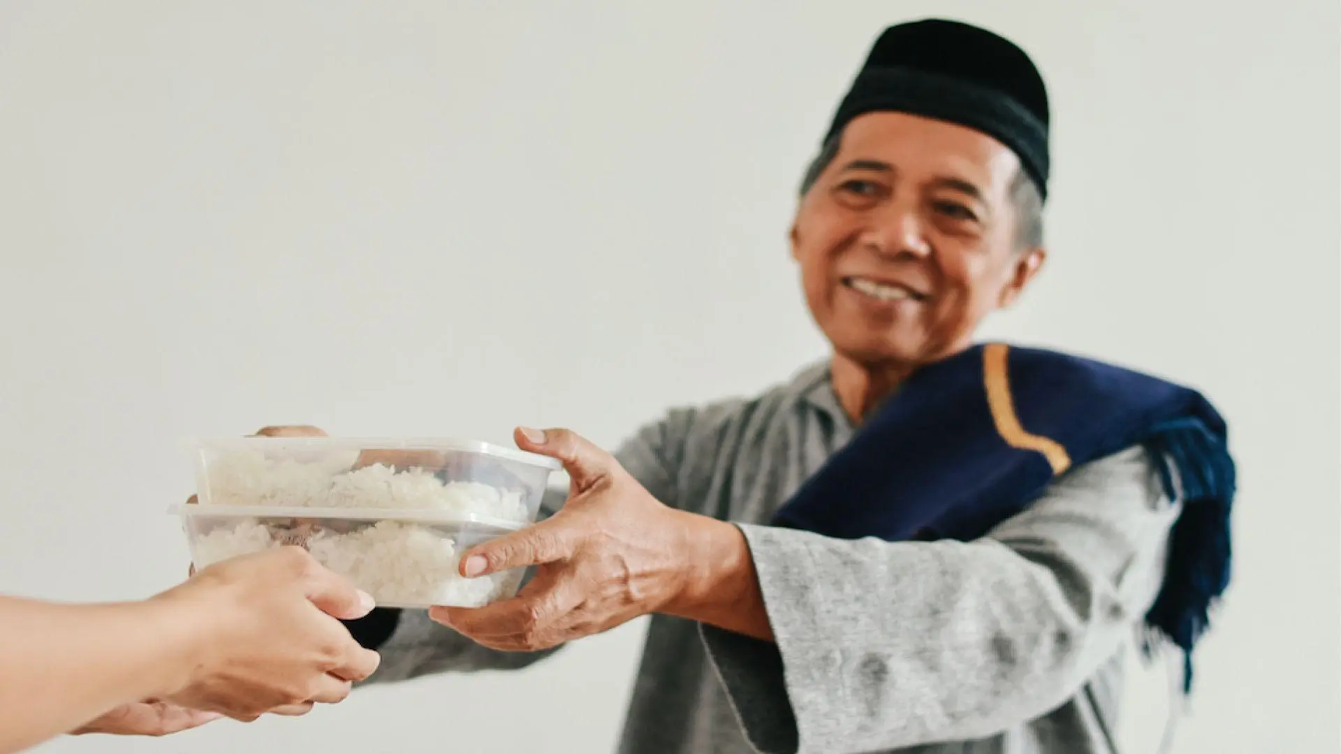 Kumpulan Ucapan Jumat Berkah: Ajak Sesama untuk Bersedekah dengan Ikhlas