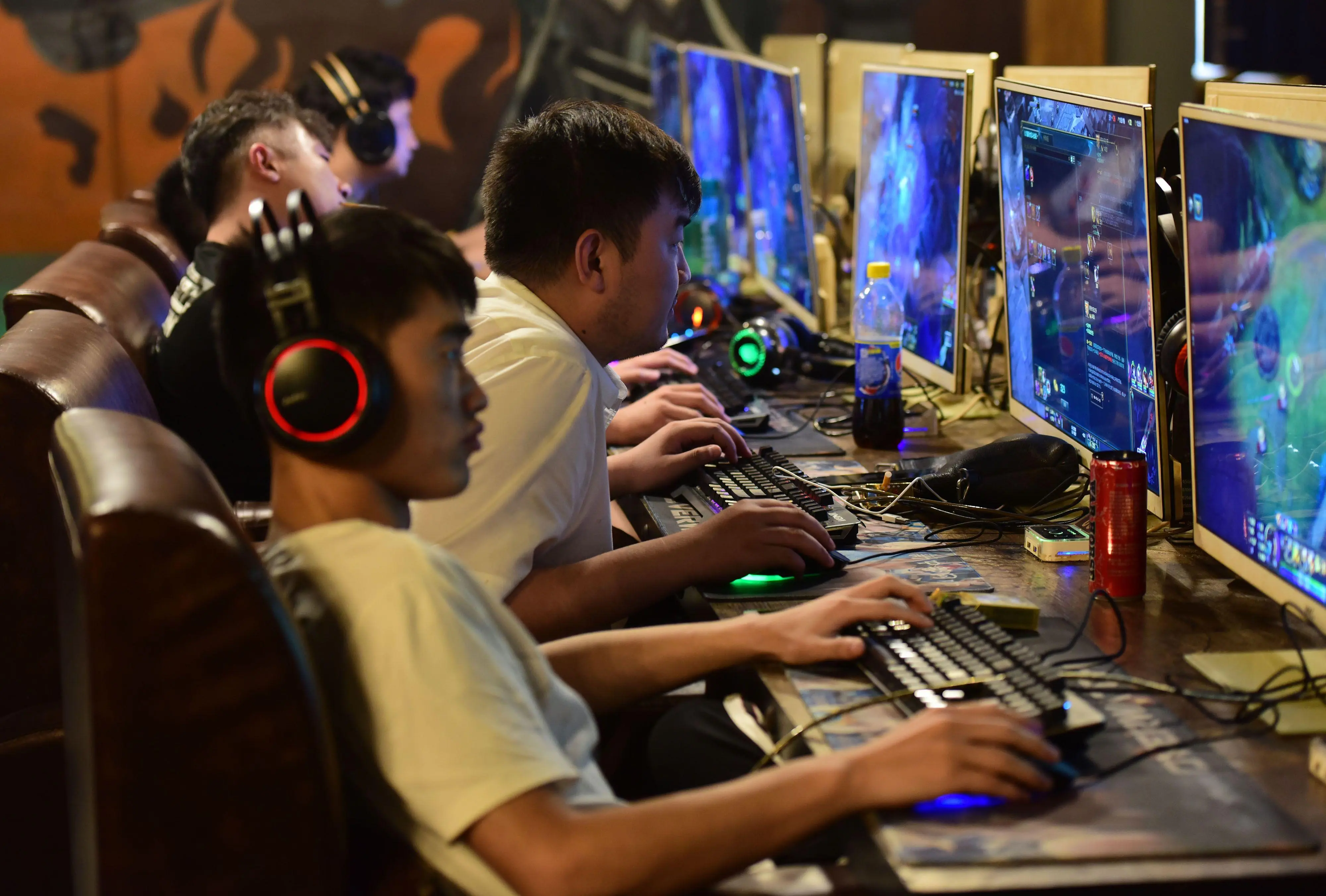 Dampak Psikologis Bermain Game Berlebihan: Dari Kecanduan hingga Penurunan Fokus