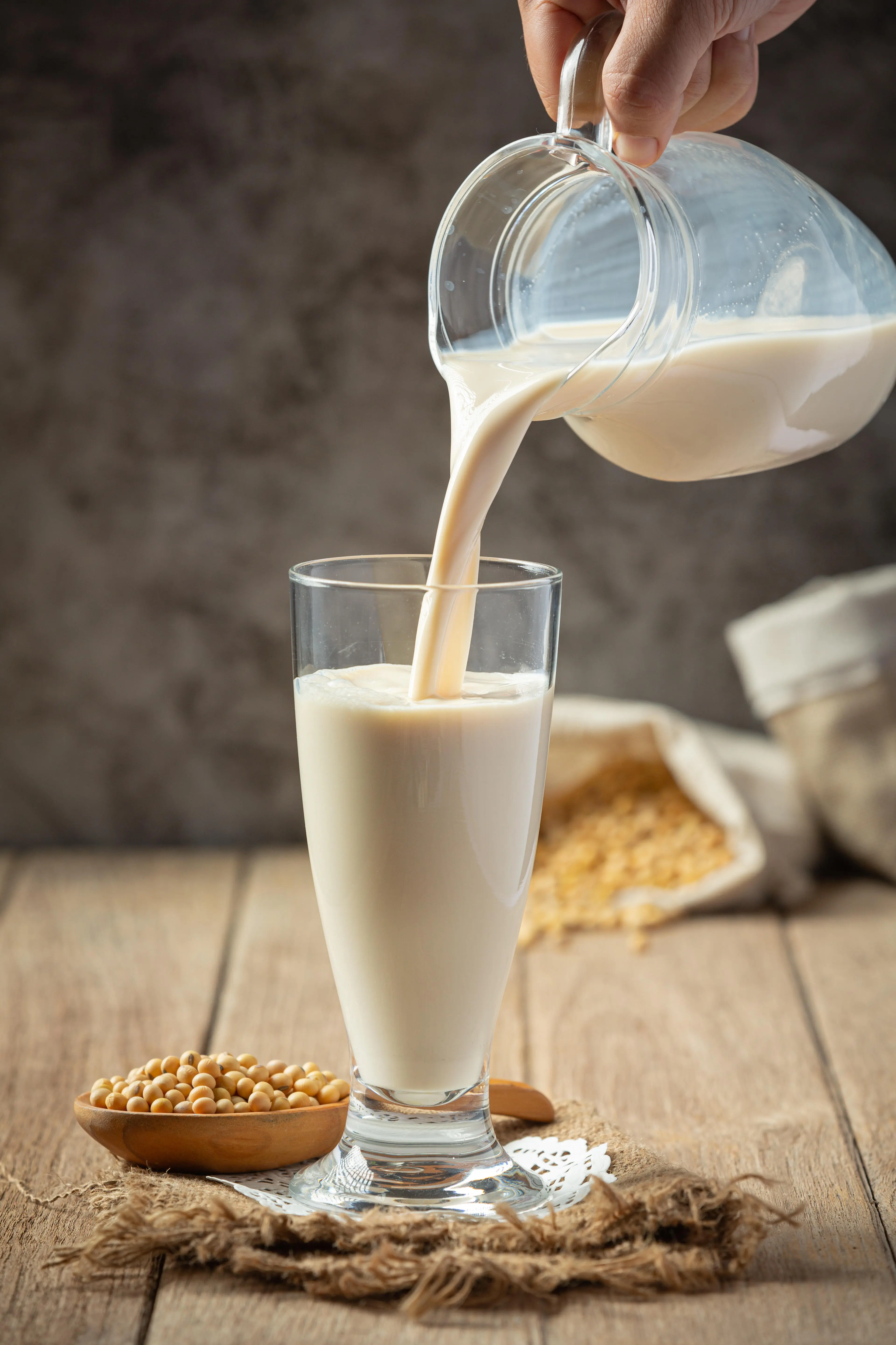 Kenapa Orang yang Rajin Gym Harus Banyak Makan Protein? Ini Penjelasan Ilmiahnya!