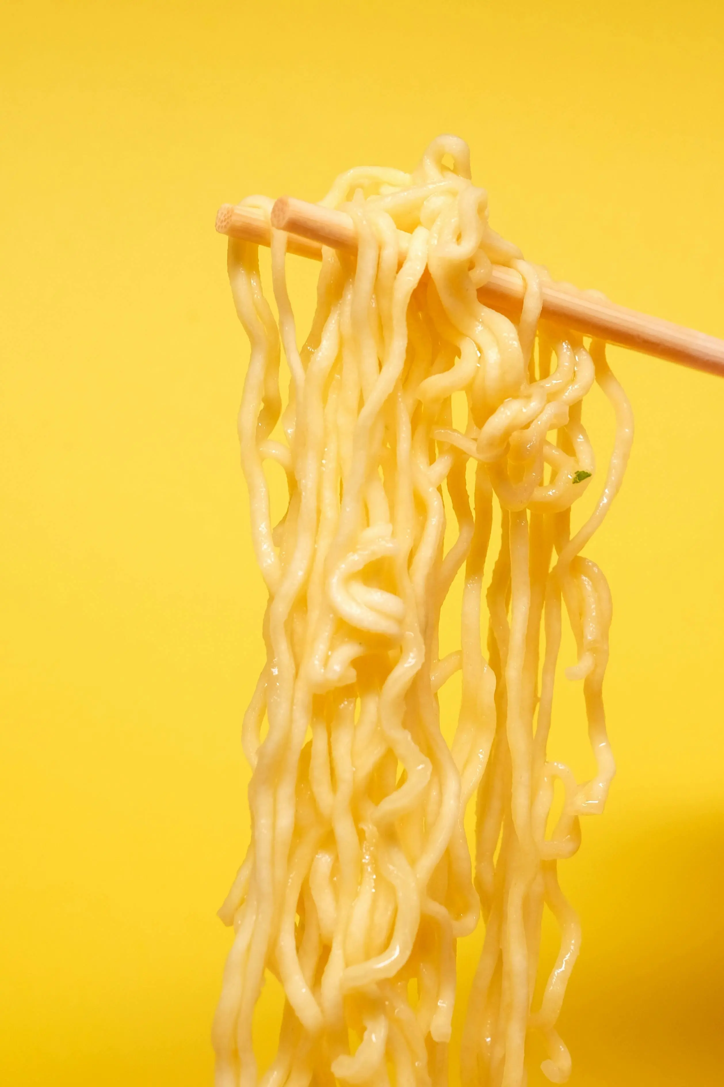 Dari Makanan Anak Kos Hingga Fine Dining: Transformasi Mie Instan dalam Dunia Haute Cuisine