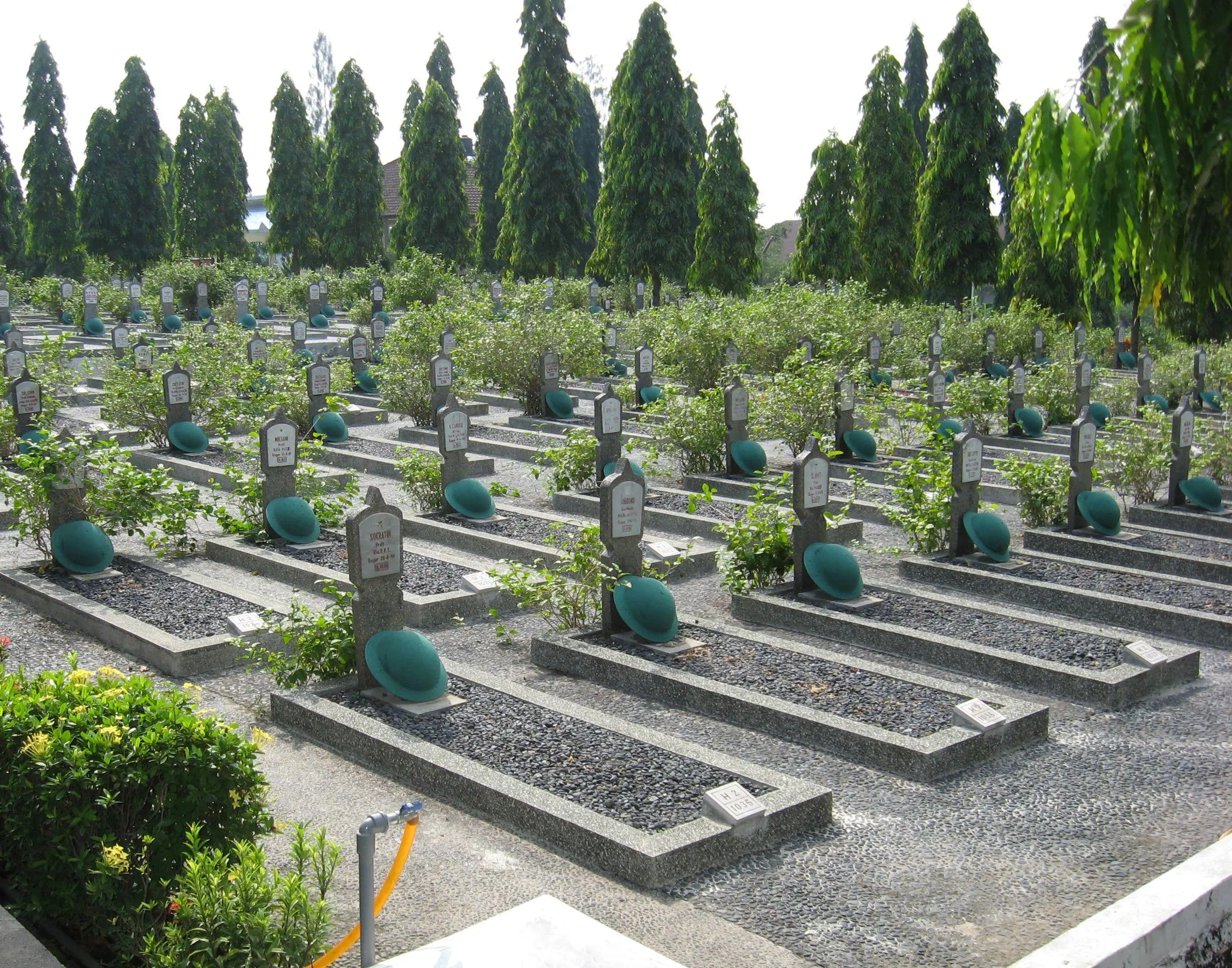 Panduan Berziarah ke Makam Pahlawan agar Tetap Khidmat dan Bermakna