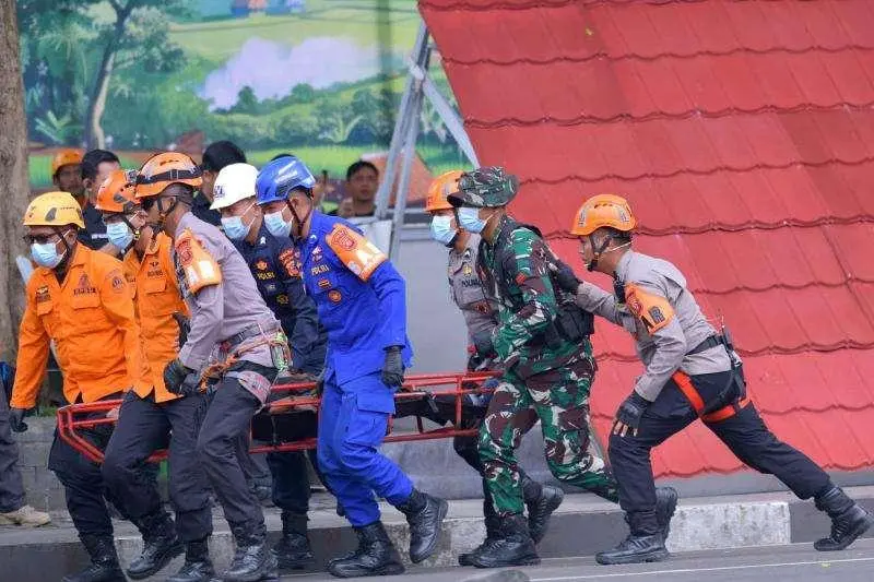 Kesiapsiagaan Bencana Jawa Barat: Ambulans, Rumah Sakit Terapung, dan 2.500 Personil Terlibat