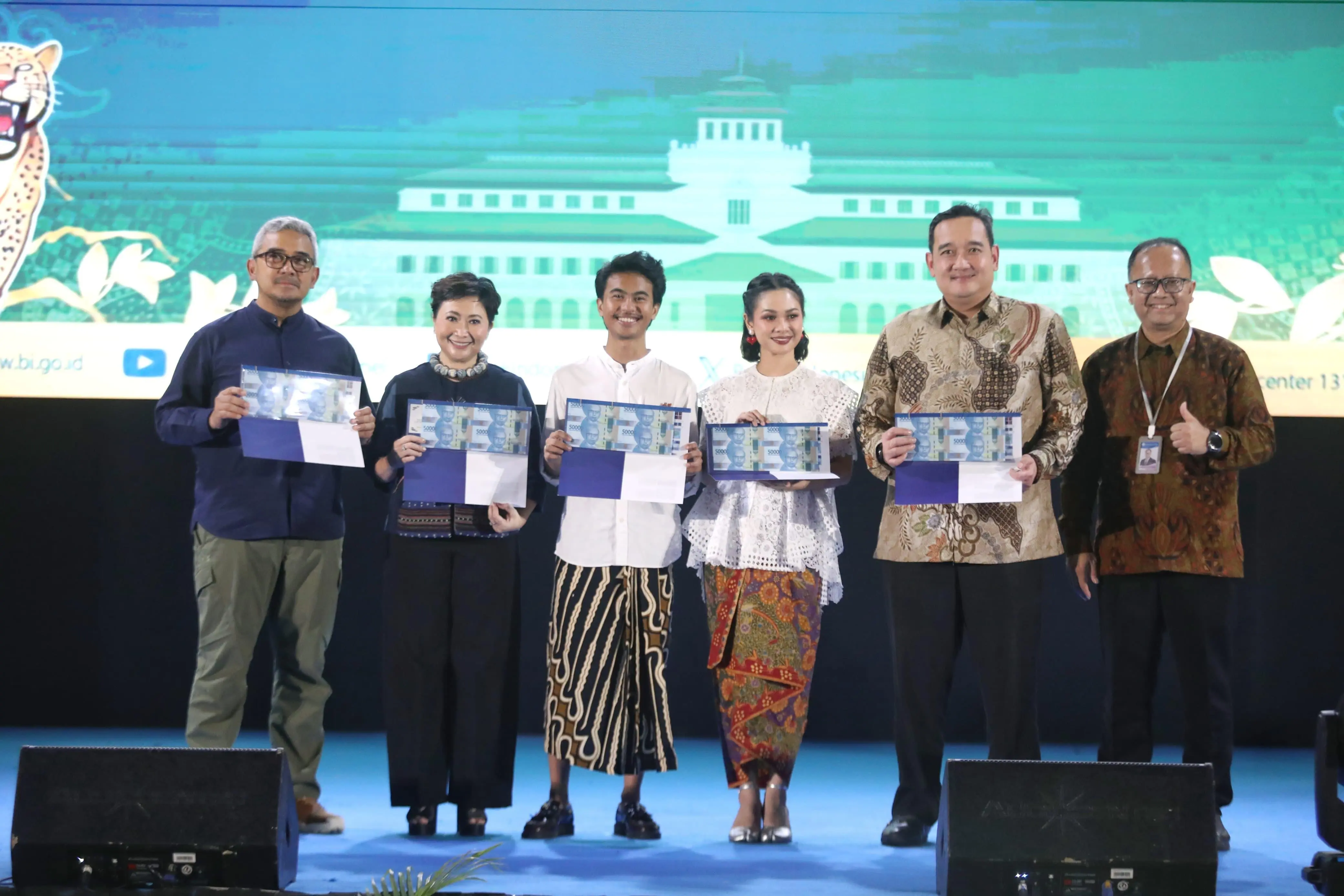 Wali Kota Bandung Farhan Ajak Generasi Muda untuk Bisa Pahami Nilai Rupiah Sebagai Simbol Kedaulatan Bangsa