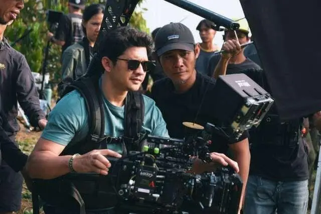 Iko Uwais Debut Jadi Sutradara Lewat Film Timur, Sajikan Cerita Pasukan Khusus dan Misi Penyelamatan