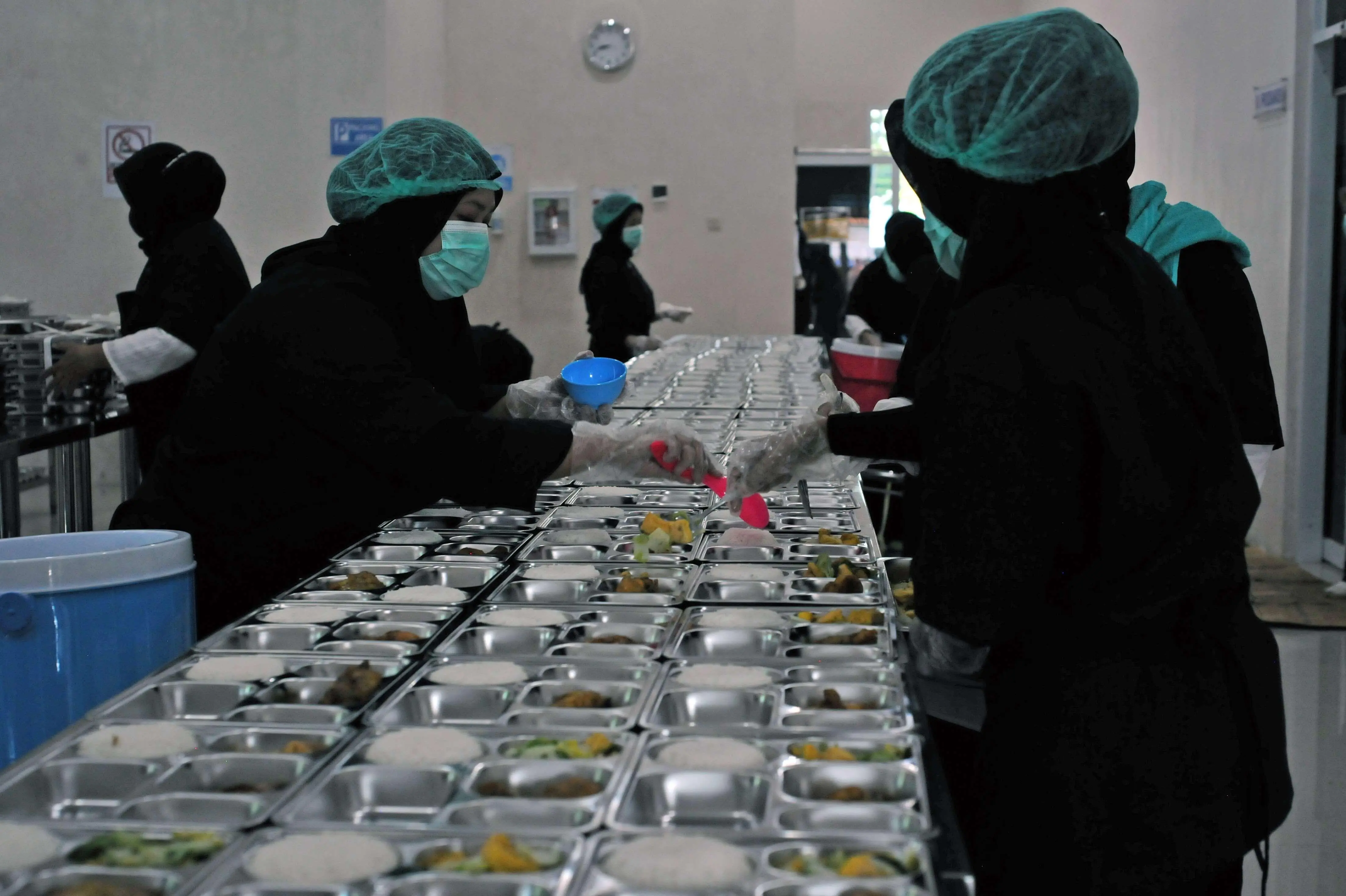 Rincian Gaji Karyawan MBG, dari Tenaga Dapur hingga Koordinator Program!