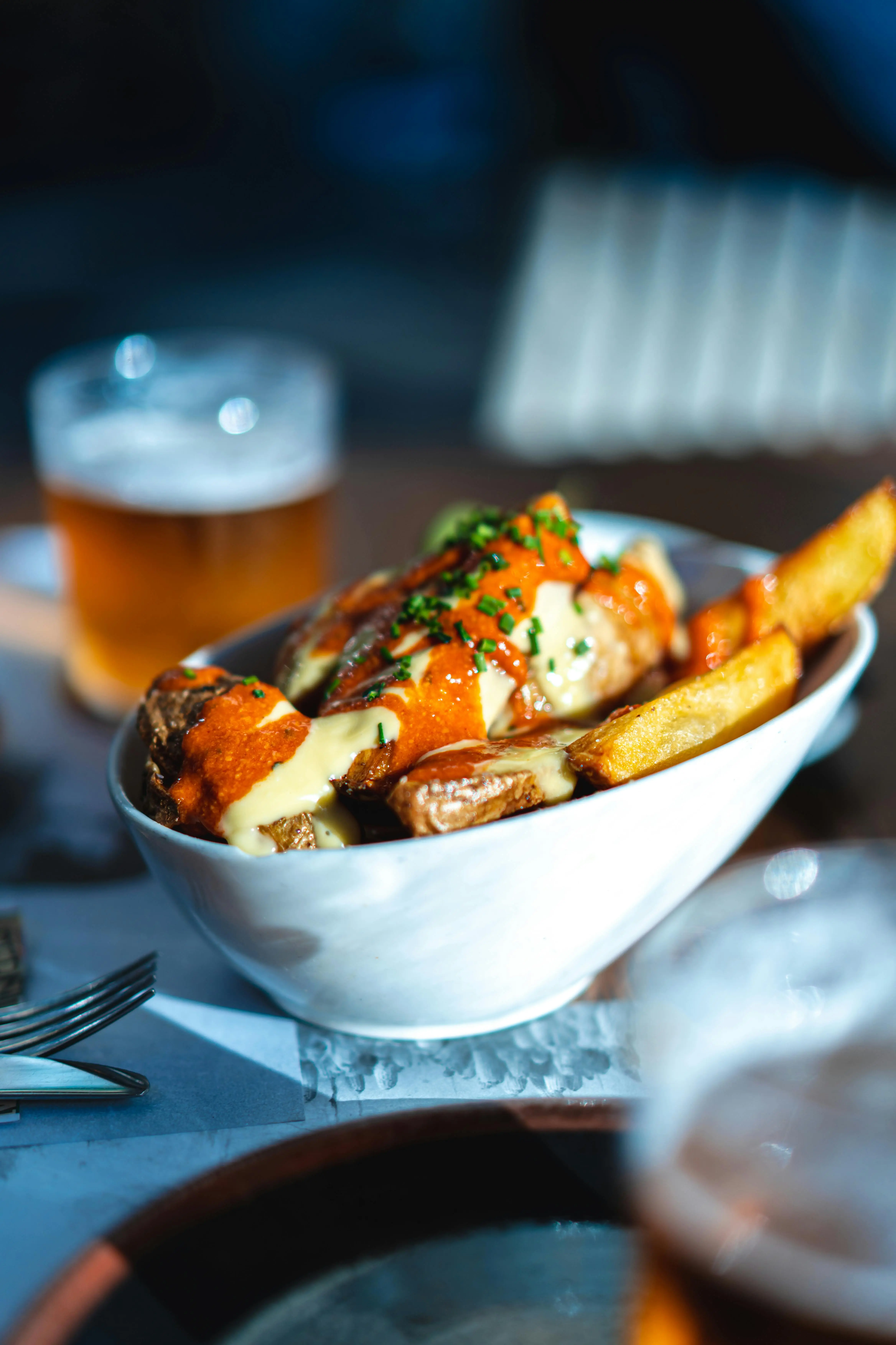 Mengungkap Asal Usul Poutine di Quebec: Cerita Saus, Keju, dan Kentang yang Mendunia