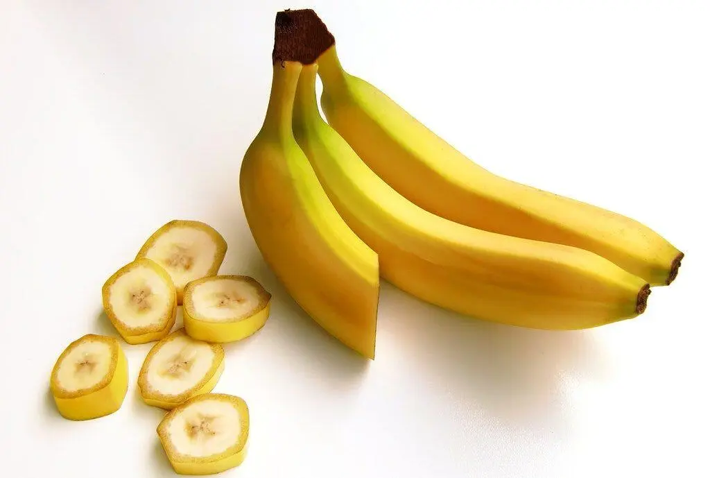 Tak Hanya Minuman, Buah-Buahan Ini Juga Bisa Hangatkan Tubuh Saat Hujan