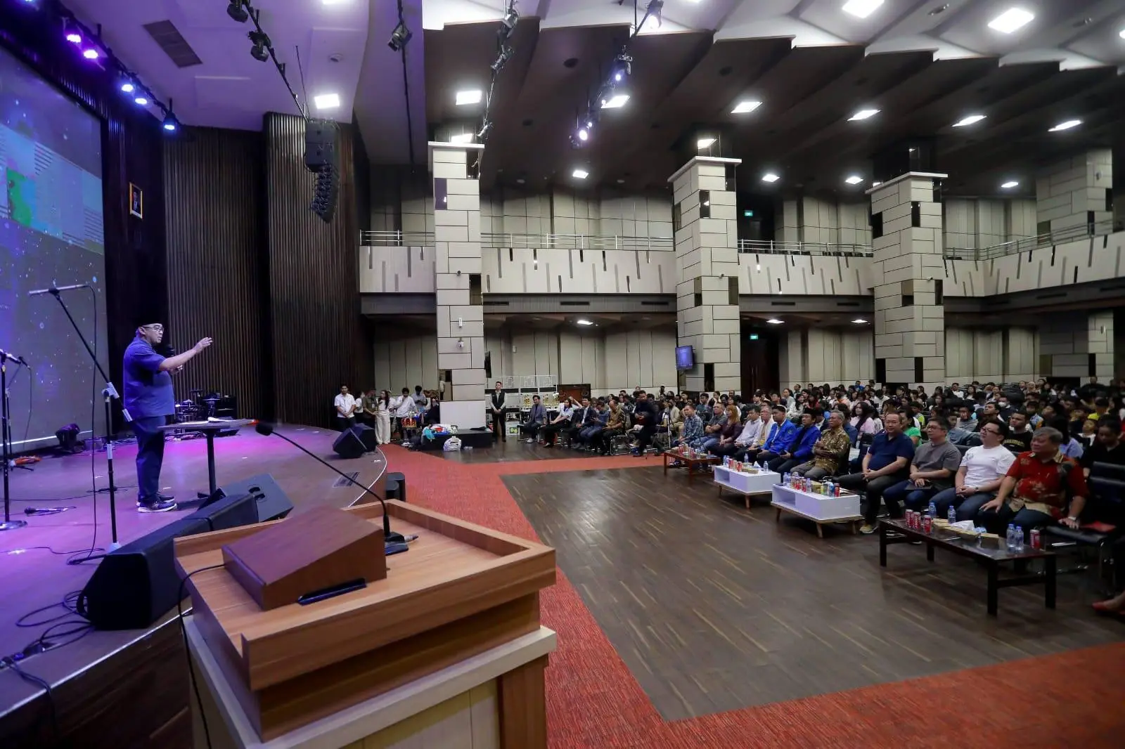 Wali Kota Bandung Farhan Mengapresiasi Kegiatan Aetos Community Gathering dan Kebaktian Anak Muda Kristen untuk Kota Bandung