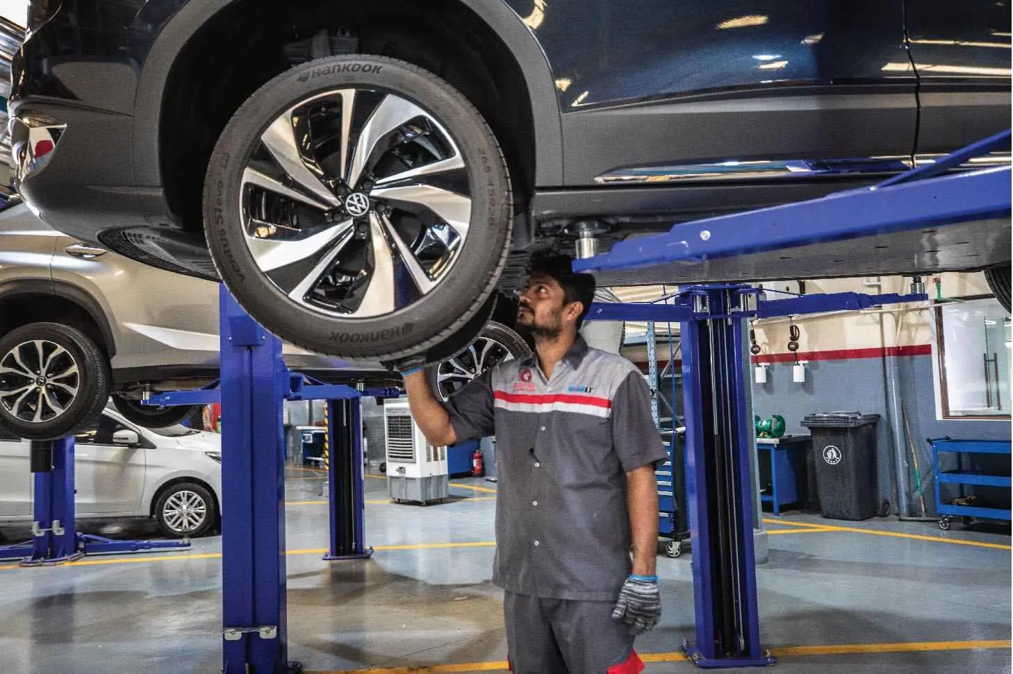 Mau Servis Mobil Listrik? Ini Daftar Pemeriksaannya Lengkap