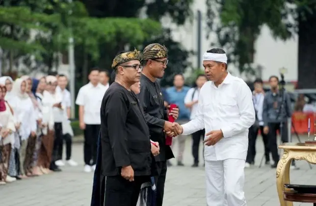 Komitmen Lindungi Para Pendidik, KDM: Saya pasti akan melindungi kepala sekolah dan guru