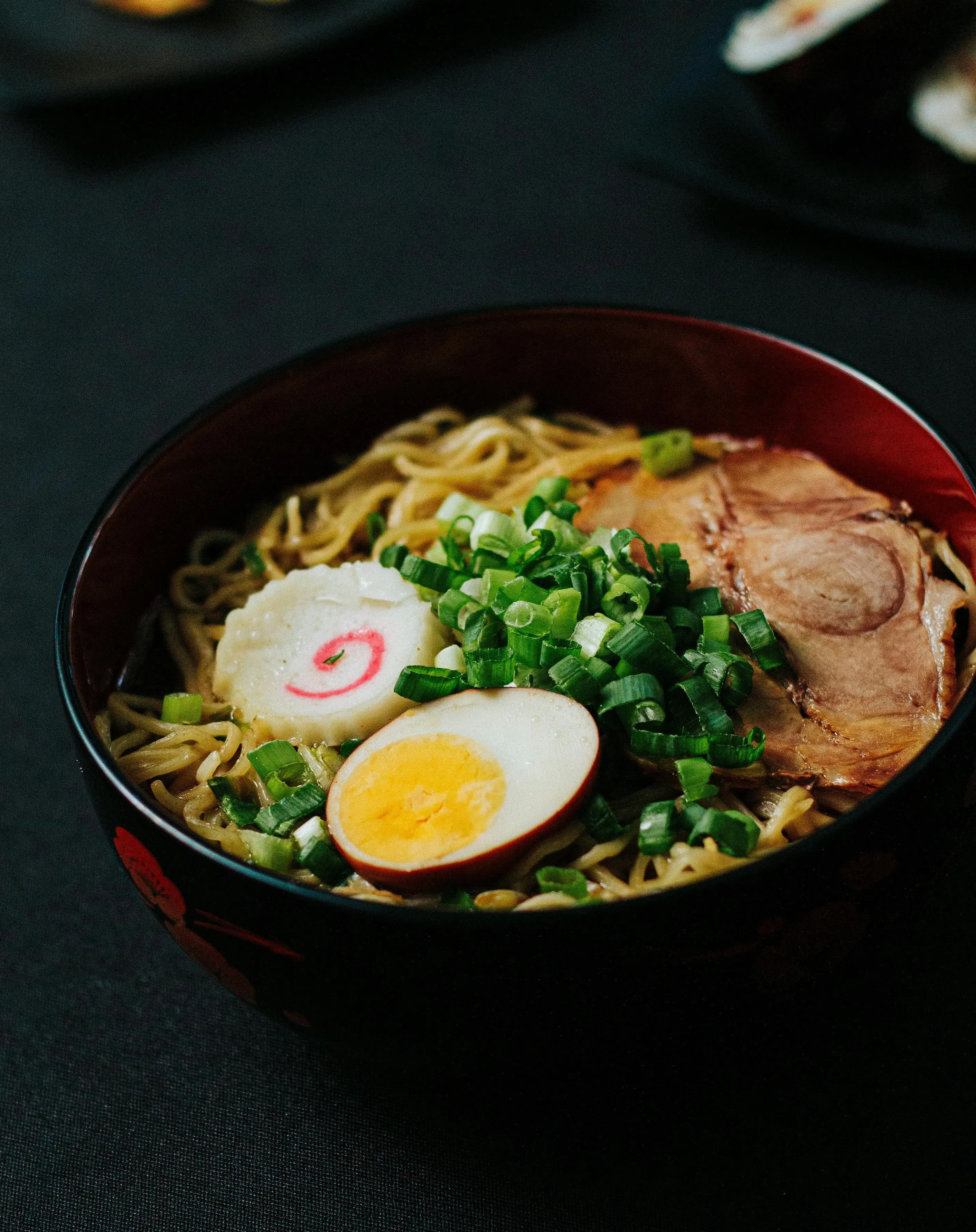 Menguak Kekayaan Rasa Mie Ramen Jepang: Variasi Kaldu dan Toppingnya yang Ikonik
