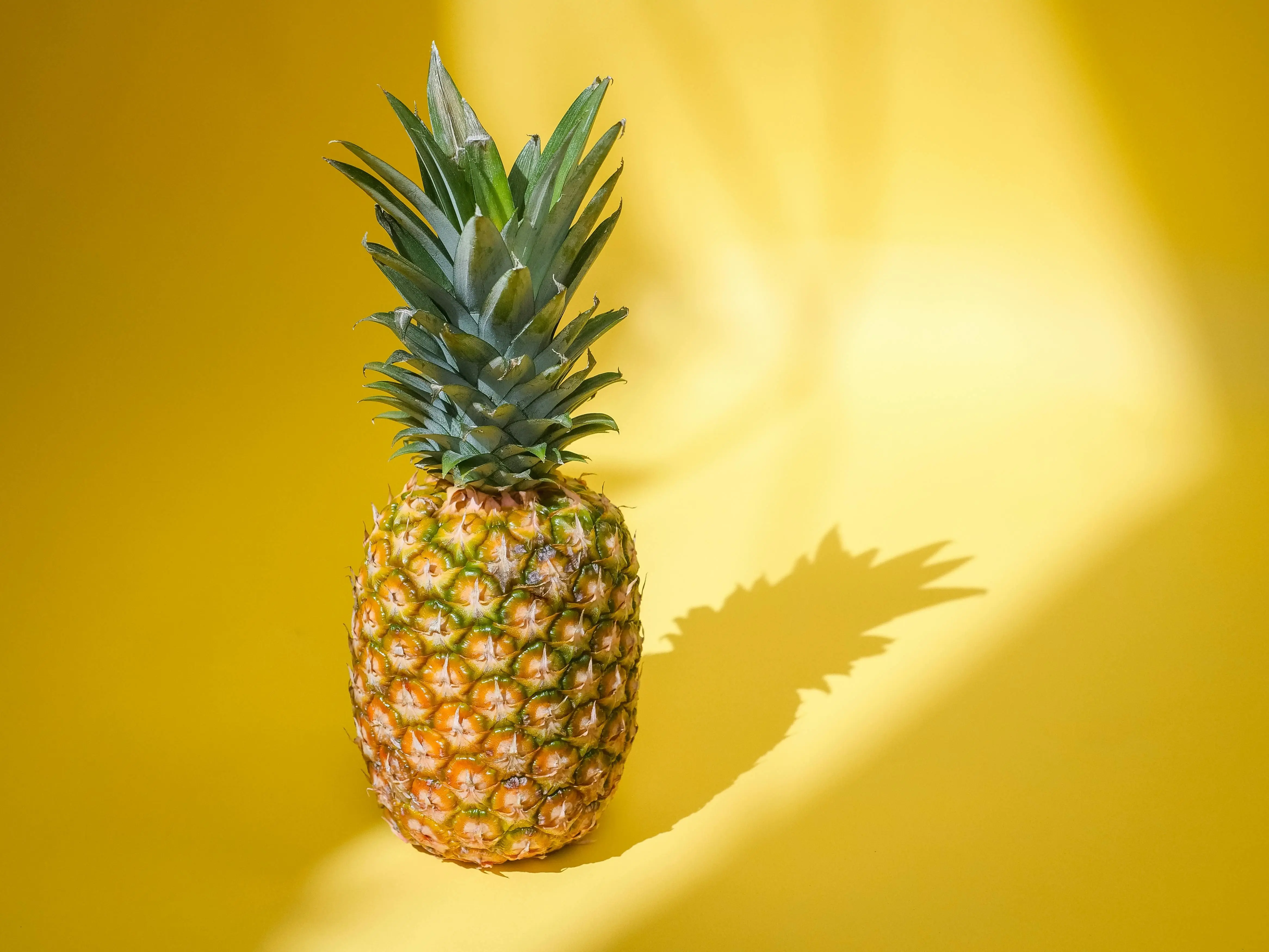 Nanas dan Hipertensi: Mengapa Buah Tropis Ini Ampuh Membantu Menjaga Tekanan Darah Anda?
