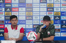 Dikalahkan Persib Bandung, Peter De Roo: Kami kesulitan mengontrol pertandingan dari awal
