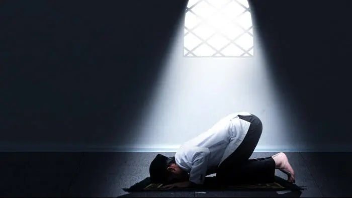Keutamaan Sholat Tahajud: Pahala Besar dan Kedamaian Hati di Tengah Malam