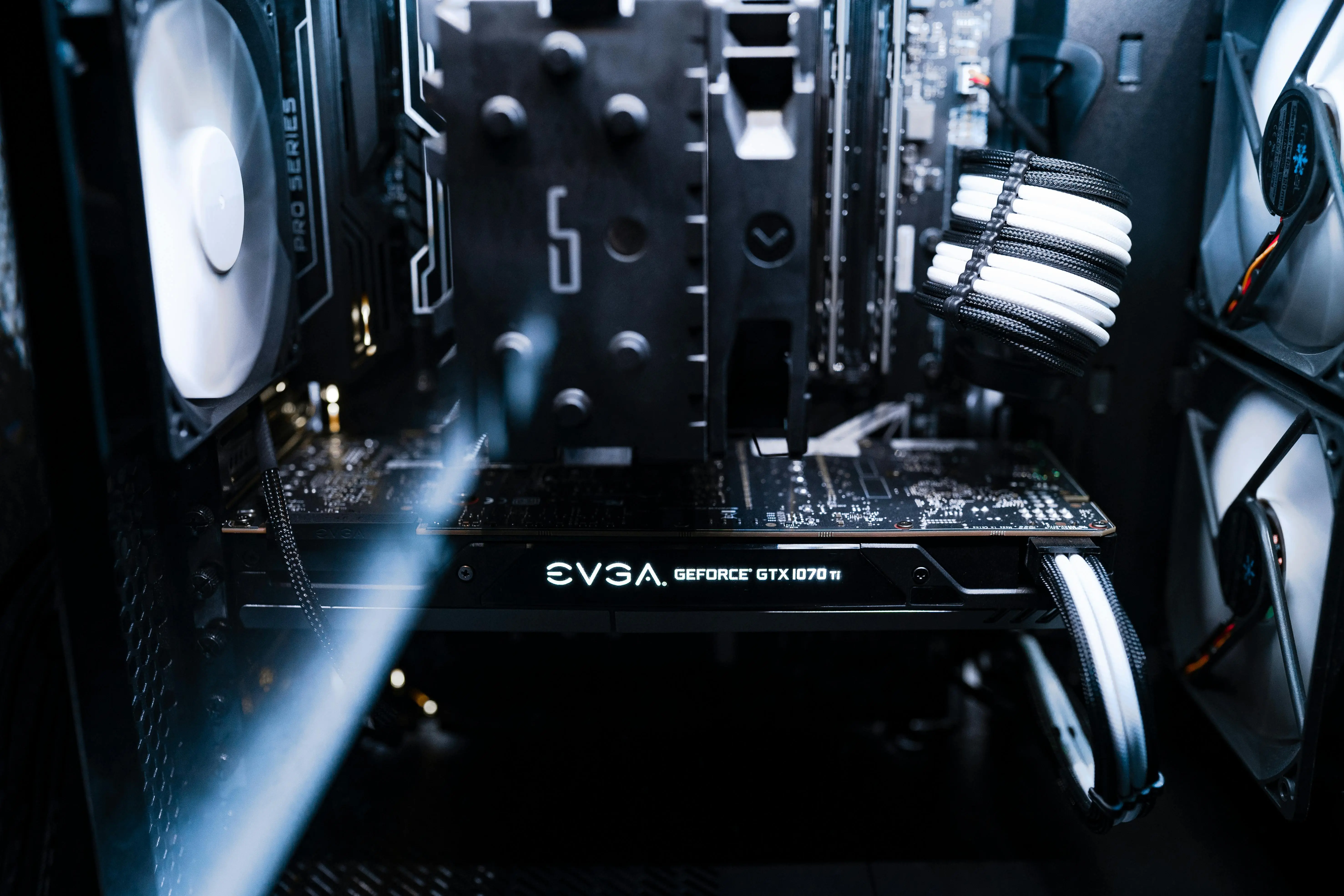 Mengatur RAID pada PC: Keuntungan dan Risikonya, Apakah Masih Relevan untuk Gamer dan Kreator Konten?