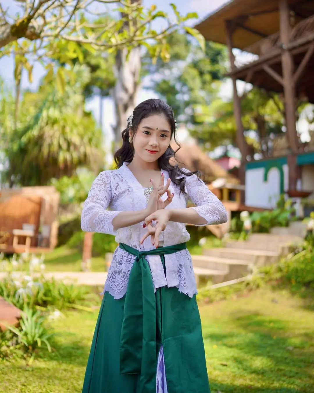 Termasuk Azmy Z, Inilah 6 Nominasi Artis Solo/Grup/Kolaborasi Dangdut Elektro Terbaik AMI Awards 2025