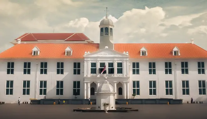 10 Tempat Wisata Bersejarah di Indonesia Peninggalan Zaman Penjajahan, Masih Eksis Sampai Sekarang