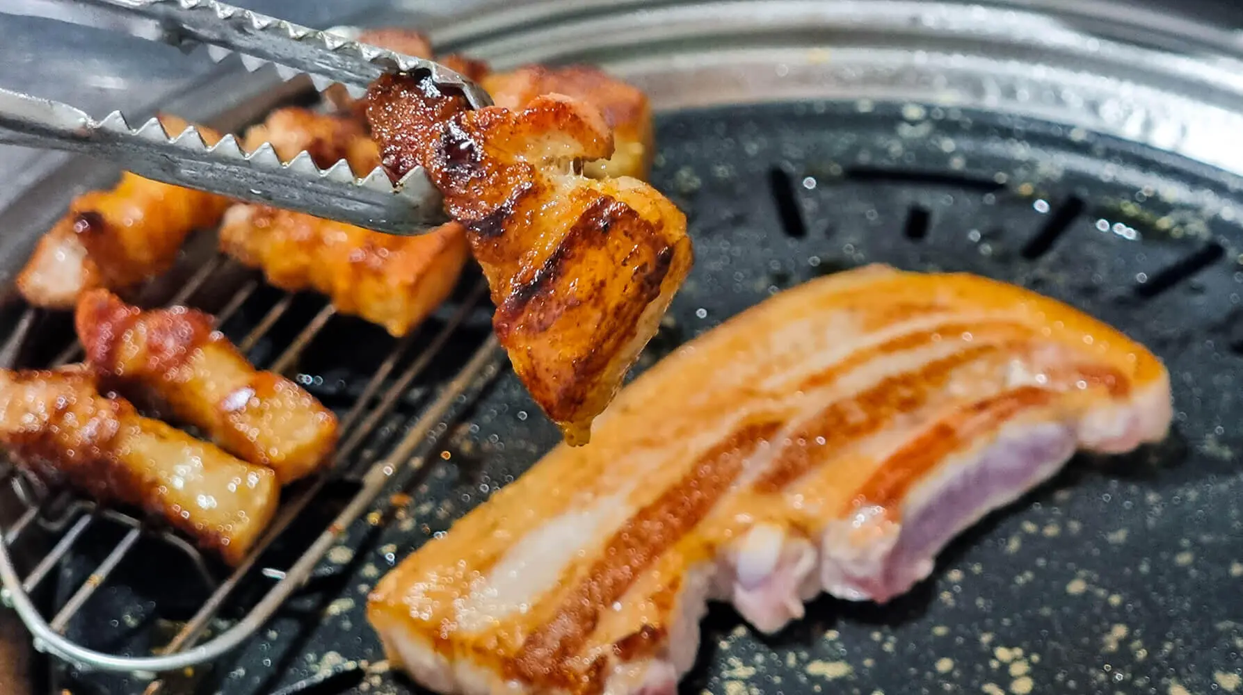 Hati-Hati! Ini Deretan Makanan Korea yang Tidak Aman untuk Muslim
