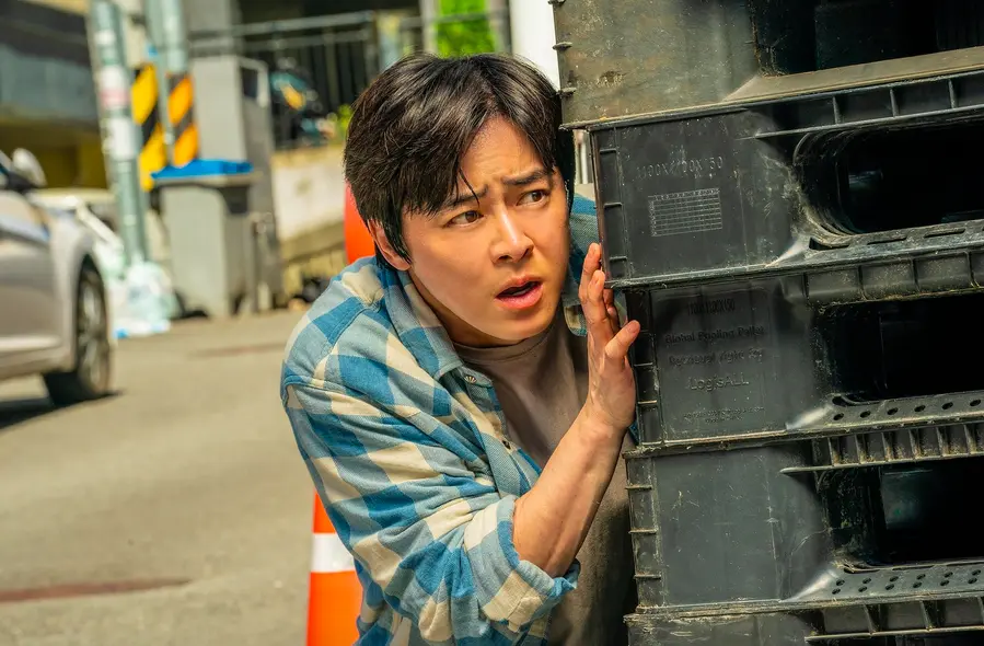 Sengit! Inilah Kandidat 5 Aktor Terbaik Blue Dragon Film Awards ke-46 Tahun 2025, Jo Jung Suk vs Hyun Bin