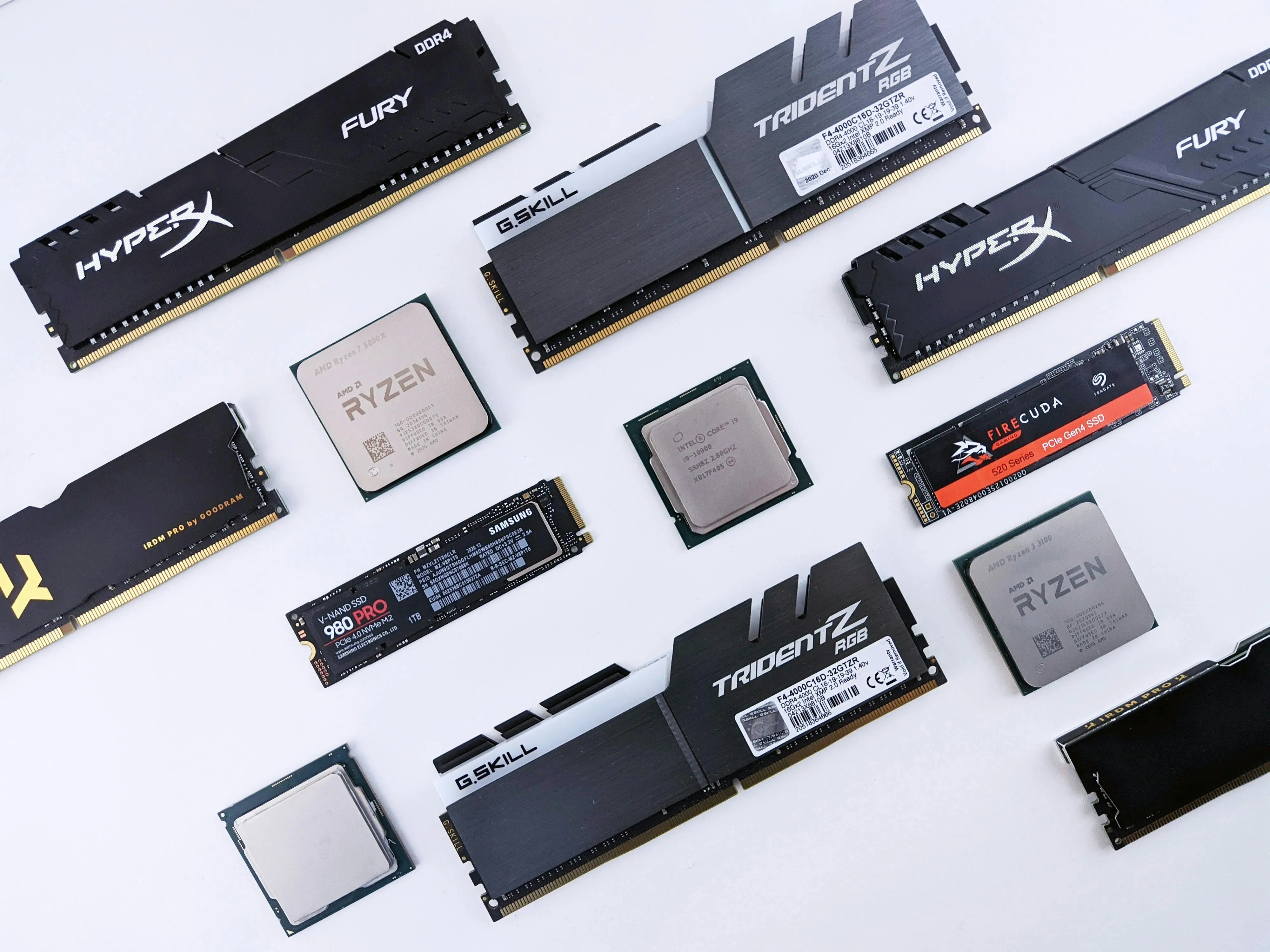 Akselerasi Sistem Maksimal: SSD NVMe vs SATA, Siapa Raja Performa Sejati?