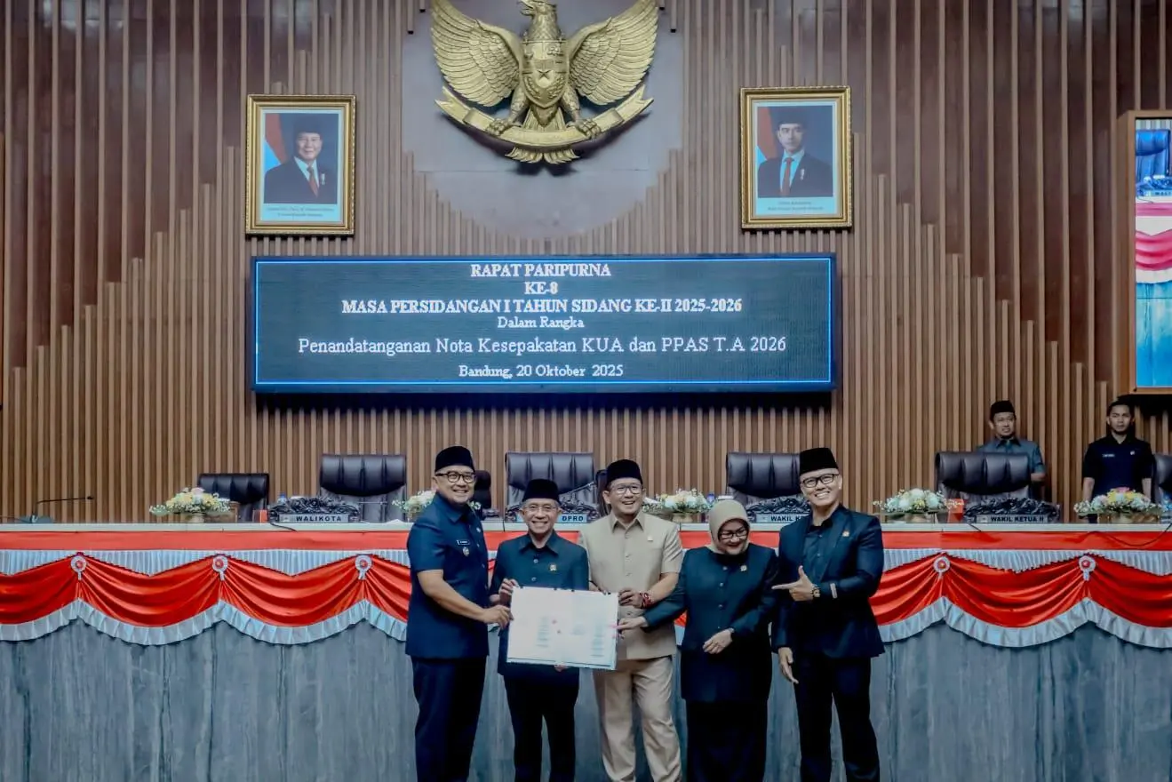 Pemkot dan DPRD Bandung Sepakati KUA PPAS 2026, Farhan: ASN Tidak Ada Kebijakan WFH