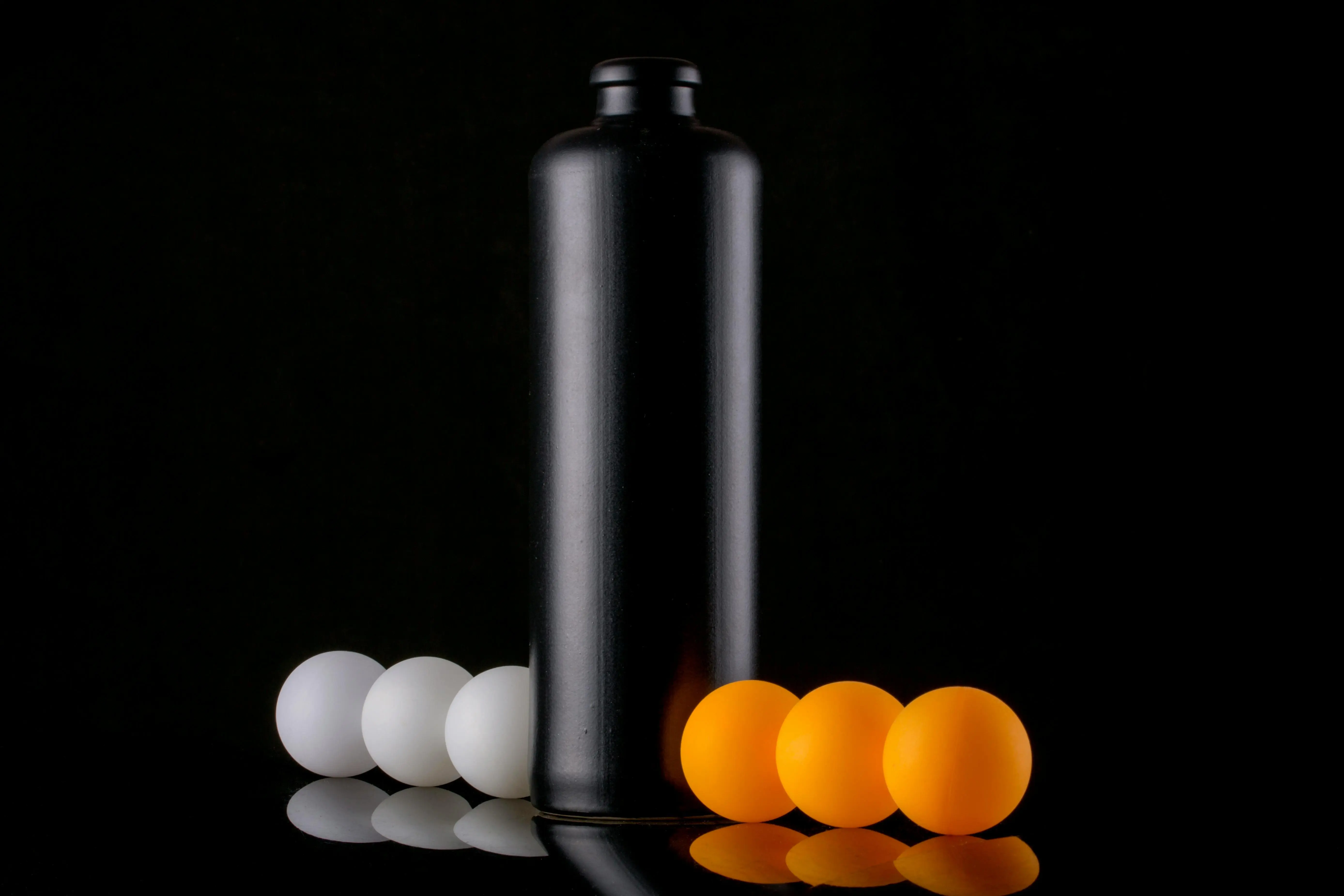Bola Plastik vs Seluloid: Mana Lebih Baik untuk Olahraga Pingpong?