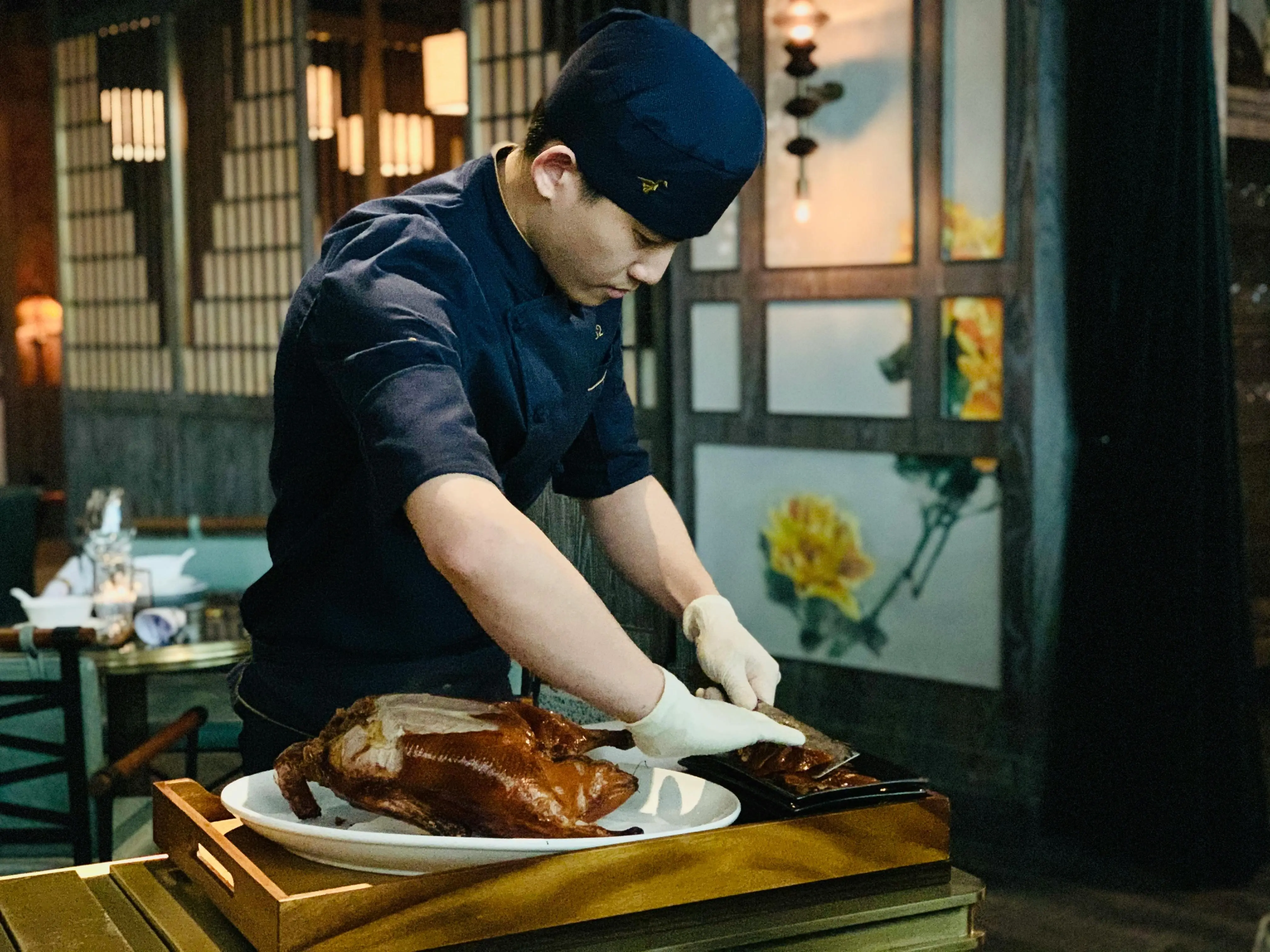 Bukan Sekadar Hidangan Mewah: Menelusuri Proses Pembuatan Bebek Peking untuk Kelezatan Maksimal