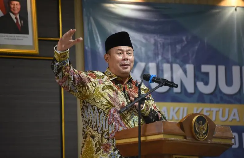 DPR Kecam Tayangan Trans7 yang Dinilai Melecehkan Kiai, Panggil Komdigi dan KPI untuk Tindak Lanjut
