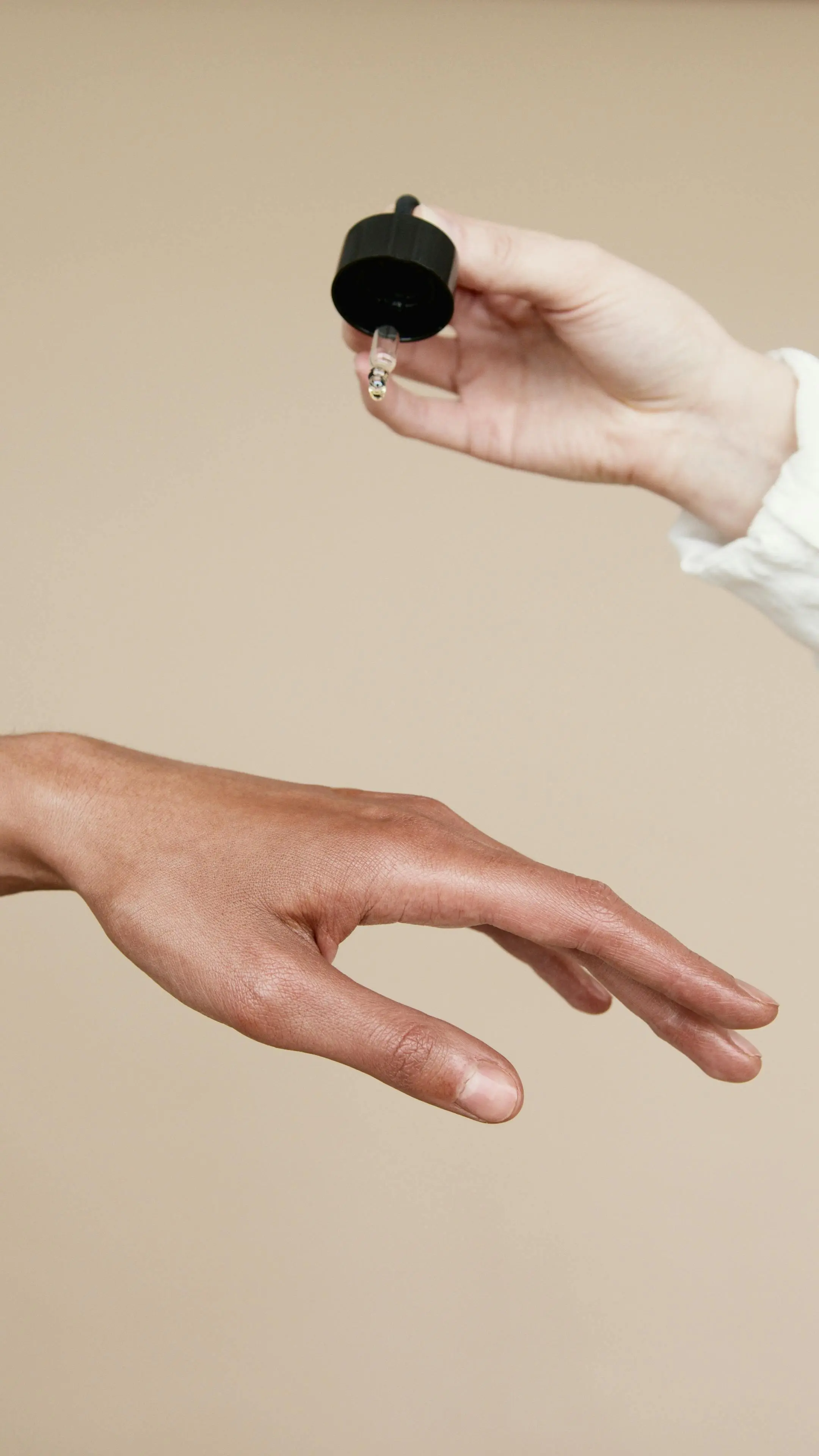 Panduan Lengkap Merawat Kulit Sensitif: Solusi Dermatologis untuk Menghindari Kemerahan dan Iritasi