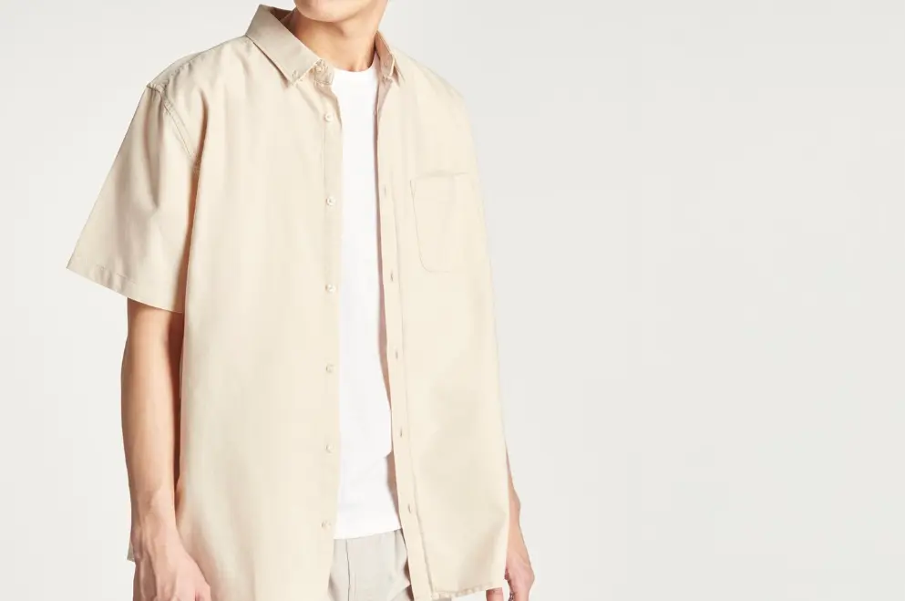 Jangan Salah Pilih Warna! Ini 5 Warna Baju yang Bisa Bikin Tubuh Tidak Kepanasan di Siang Hari