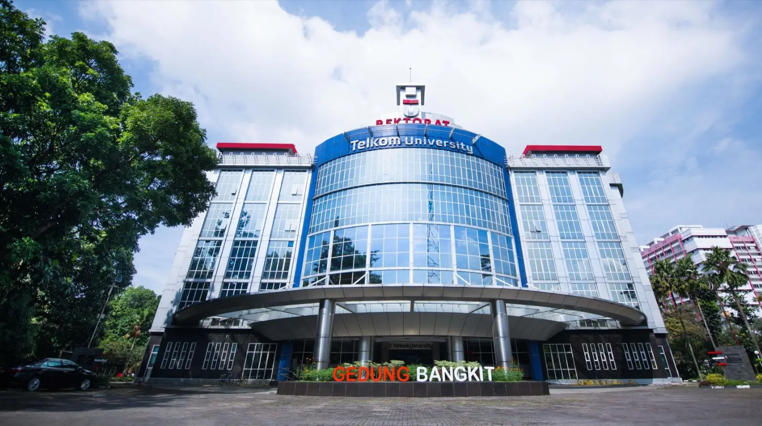 Telkom University hingga UNPAR, Ini Daftar PTS Unggulan di Bandung yang Layak Jadi Pilihan