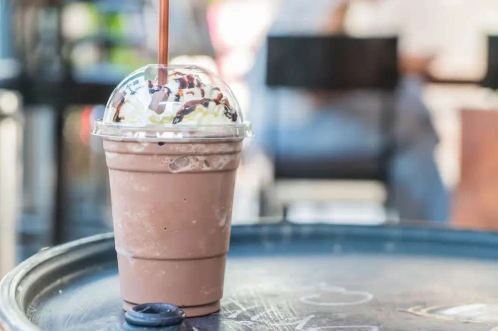Cuma 3 Bahan! Resep Chocolate Milkshake Enak dan Creamy ala Kafe
