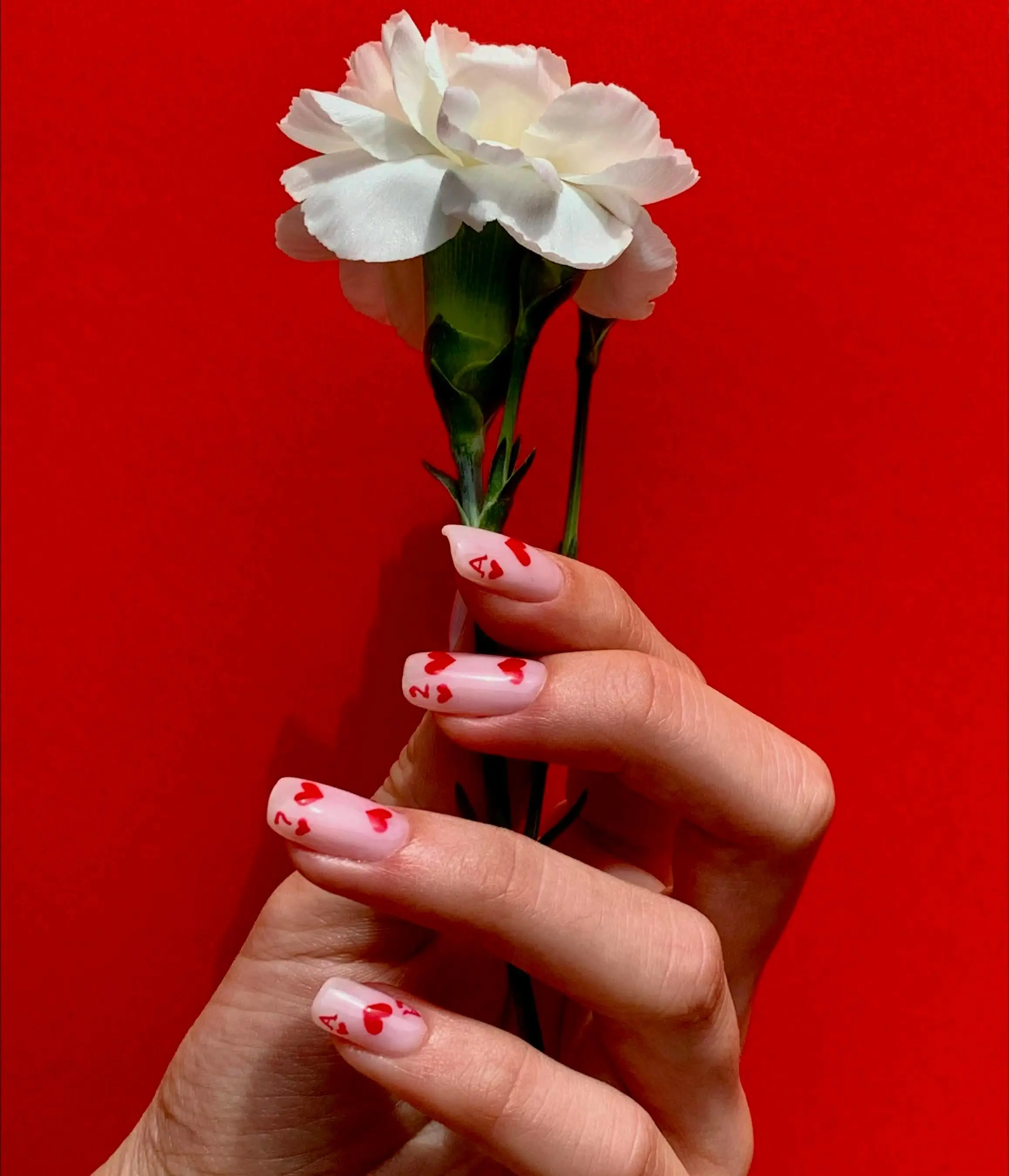 Inspirasi Nail Art Minimalist untuk Digunakan Kantor