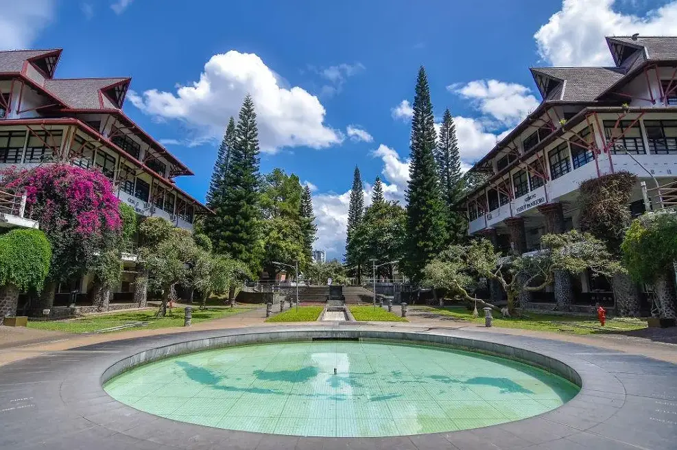 Daftar Kampus Negeri di Jawa Barat Tembus Peringkat Dunia QS WUR 2025, Salah Satunya ITB