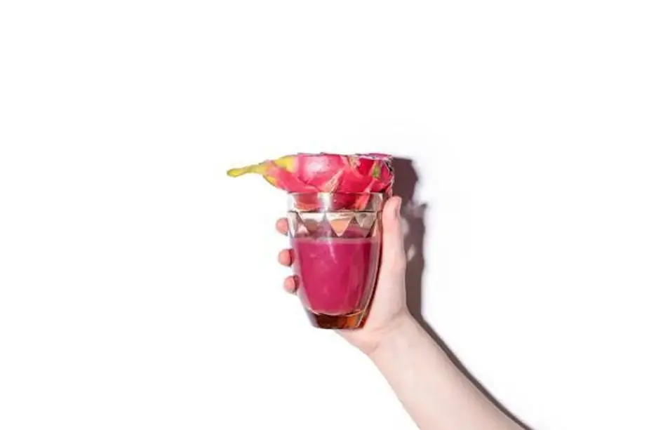 Segar dan Cantik! Resep Jus Naga, Pisang, dan Stroberi yang Kaya Vitamin dan Bikin Glowing Alami