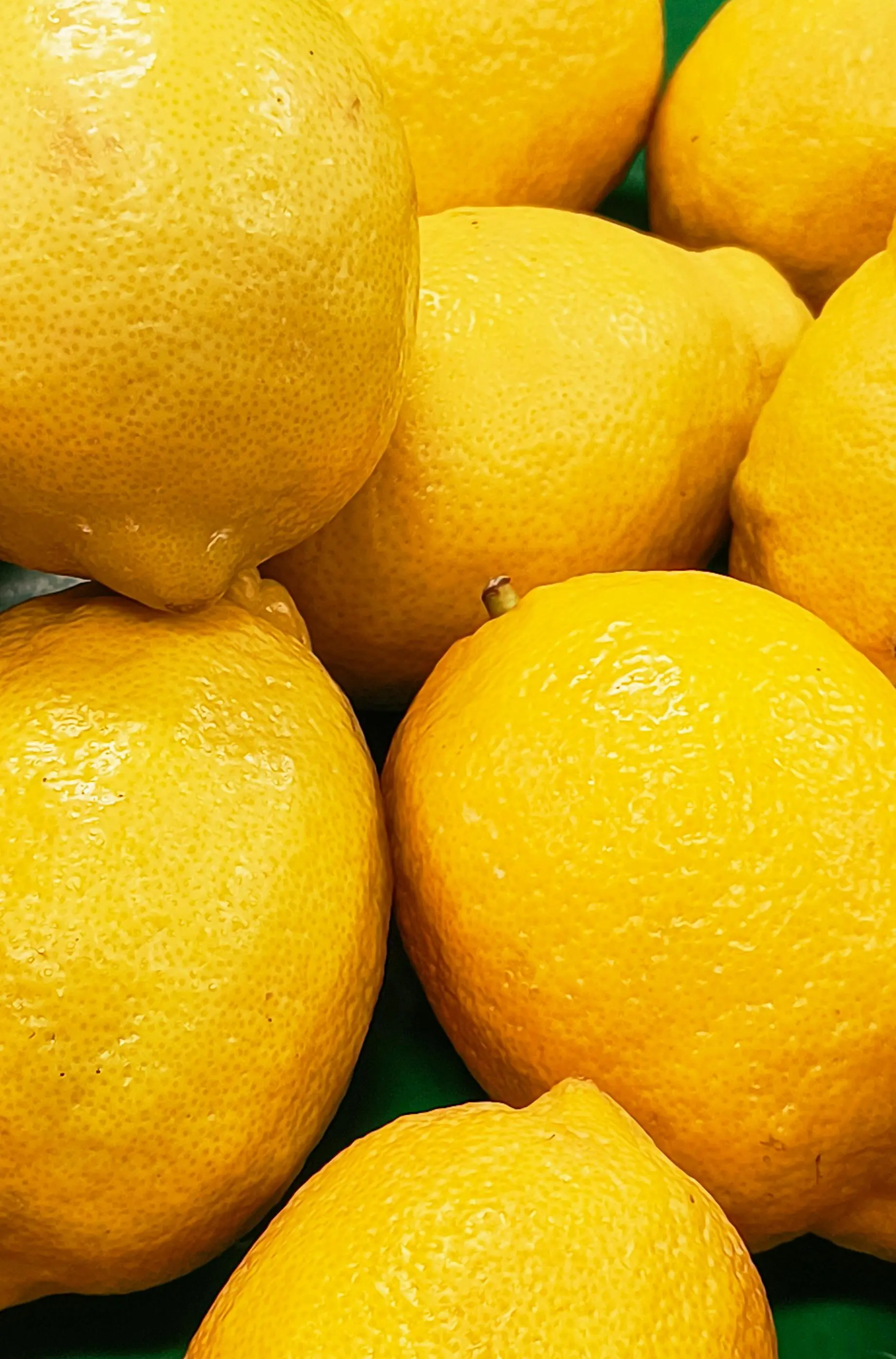 Peran Jeruk Lemon dalam Perawatan Rambut Alami