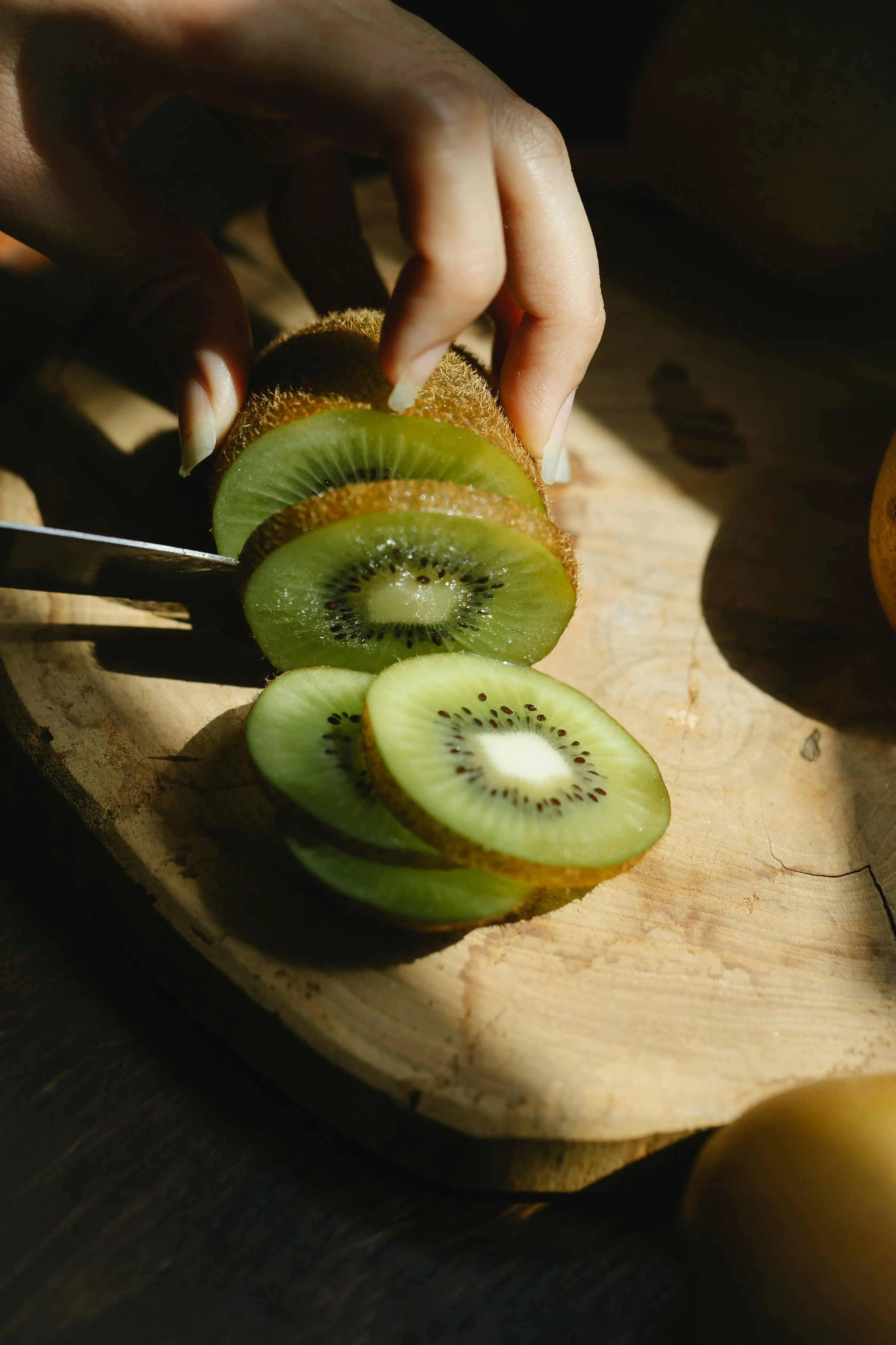 Hubungan Konsumsi Kiwi dengan Kualitas Tidur