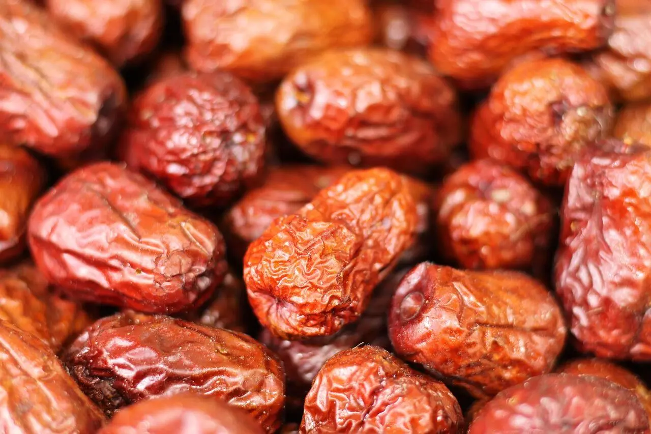 Manisnya Kurma untuk Kesehatan Jantung: Mengapa Buah Ini Wajib Ada dalam Diet Anda