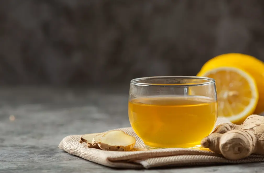 Cuma 3 Bahan! Resep Minuman Lemon Jahe Madu Ini Ampuh Bikin Badan Fit Lagi!