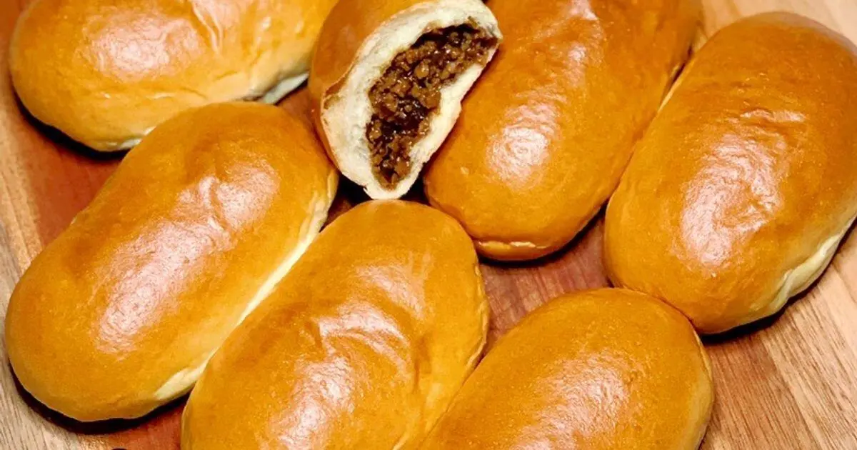 Roti Baso Ayam Anti Gagal, Empuk di Luar Gurih di Dalam, Cocok Buat Bekal dan Camilan