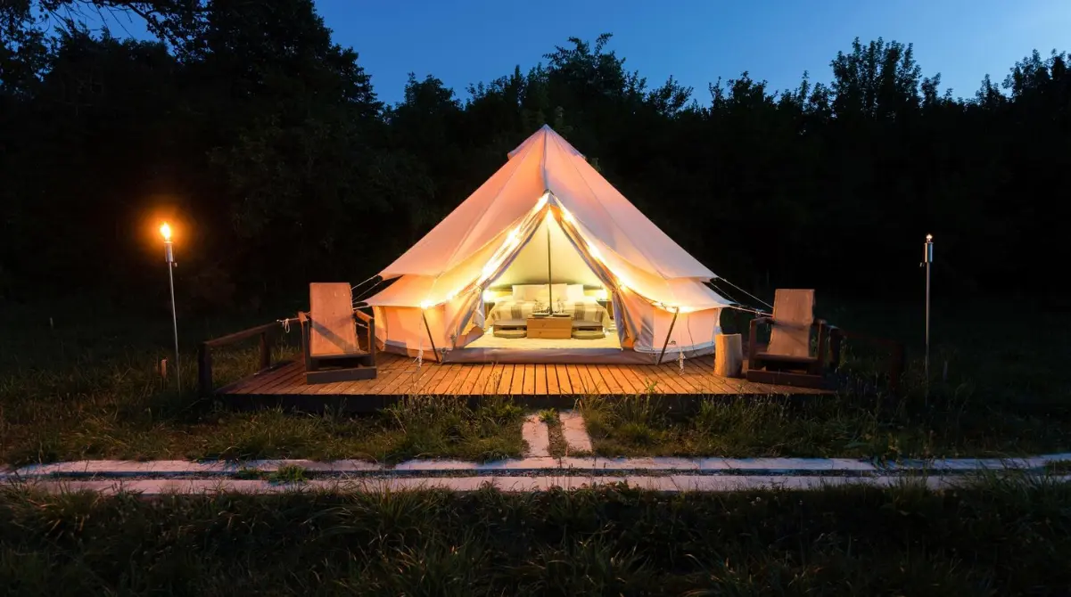 Mau Healing ke Pantai? Cek 3 Rekomendasi Glamping Terbaik di Pangandaran dengan View Laut yang Instagramable