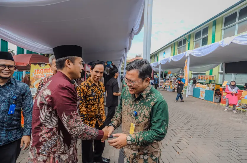 Generasi Cerdas Lahir Batin, Wakil Wali Kota Bandung Dorong Pendidikan Seimbang di Sekolah