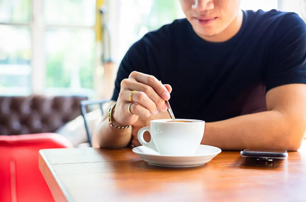 Efek Kafein Bisa Bertahan 12 Jam, Waspada Kalau Masih Minum Kopi Sore Hari!