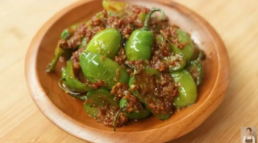 Makan Siang Anti Boring! Tumis Teri Cabai Gendot Pedas Gurih Ini Siap Jadi Menu Favorit Keluarga